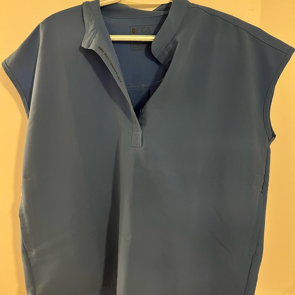 Ceil Blue FIG Rafaela scrub top